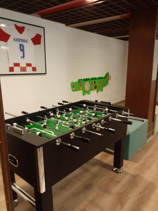 Family Resort Urania Baska Voda Luaran gambar